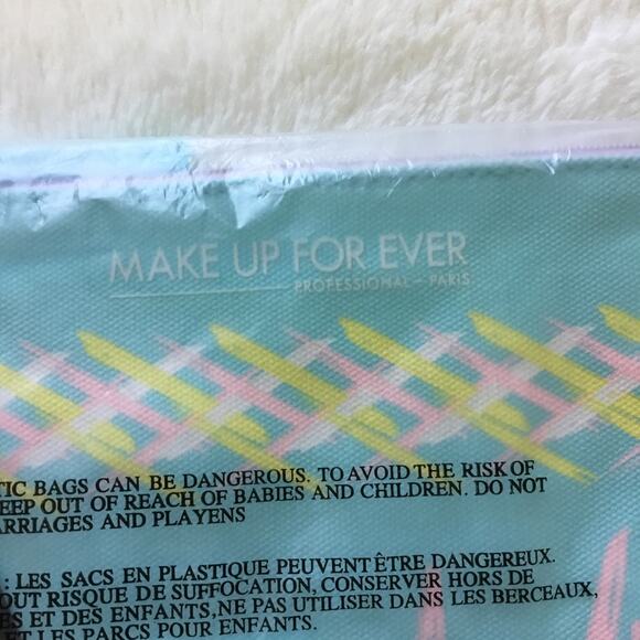 Makeup Forever Teal Makeup Bag - Picture 2 of 7